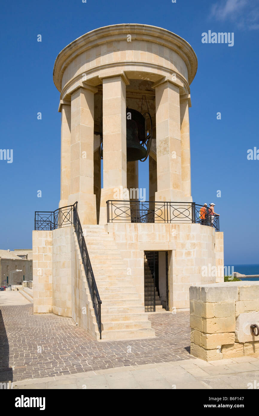 Assedio monumento a campana, il Memoriale della Seconda Guerra Mondiale, inferiore Barracca Gardens, Valletta, Malta Foto Stock