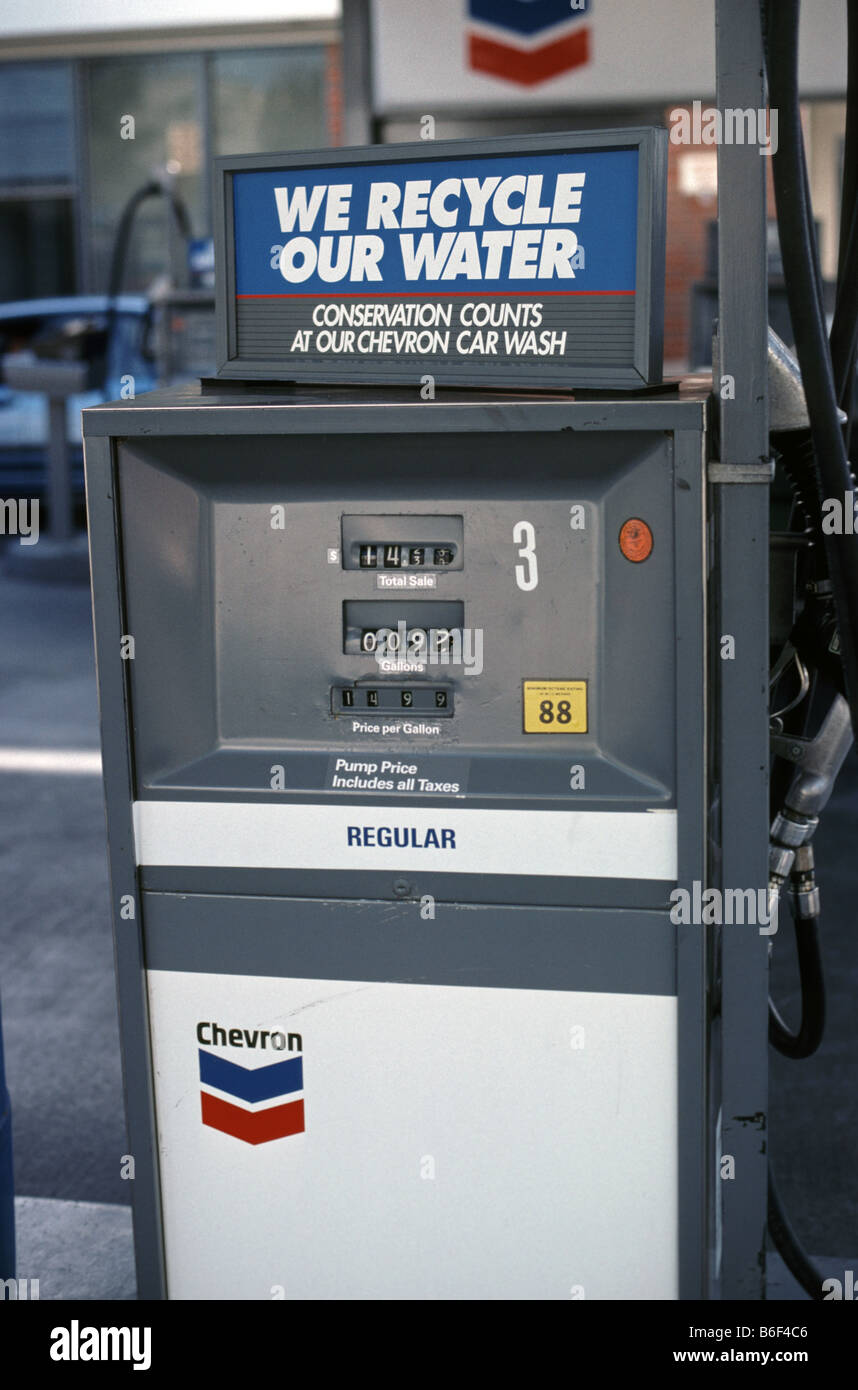 Chevron gas stazione self service regolari della pompa benzina Foto Stock