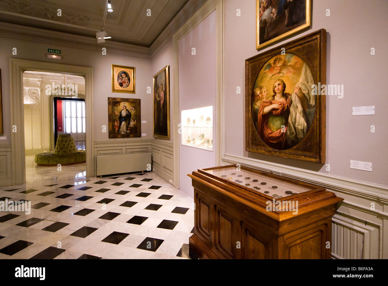 Dipinti di soggetto religioso all'interno del museo della città di Valencia Edificio Spagna Museo de la Ciudad Foto Stock