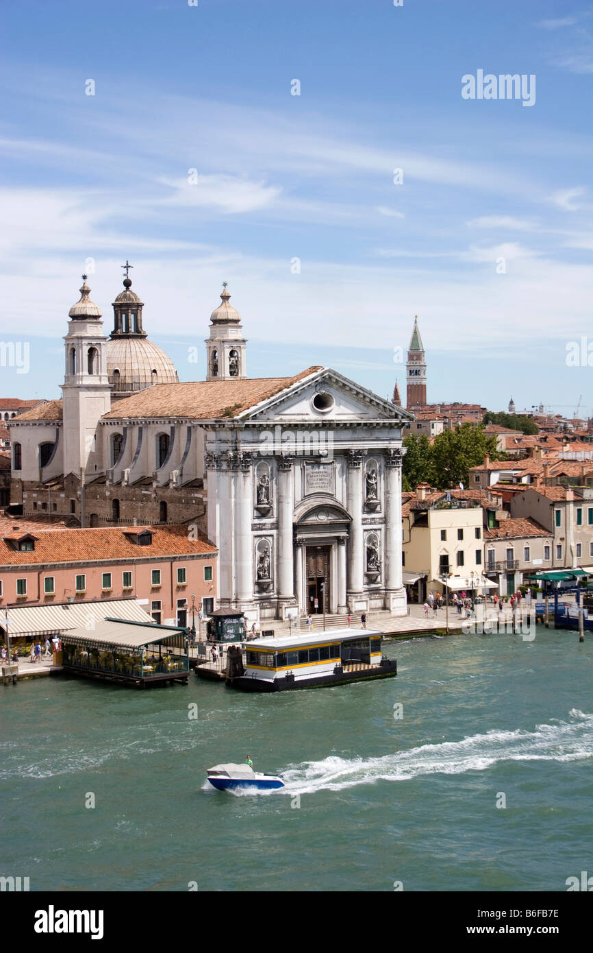 Chiesa di Santa Maria dei Gesuati visto dal Grand Canal, Venezia, Italia e Europa Foto Stock