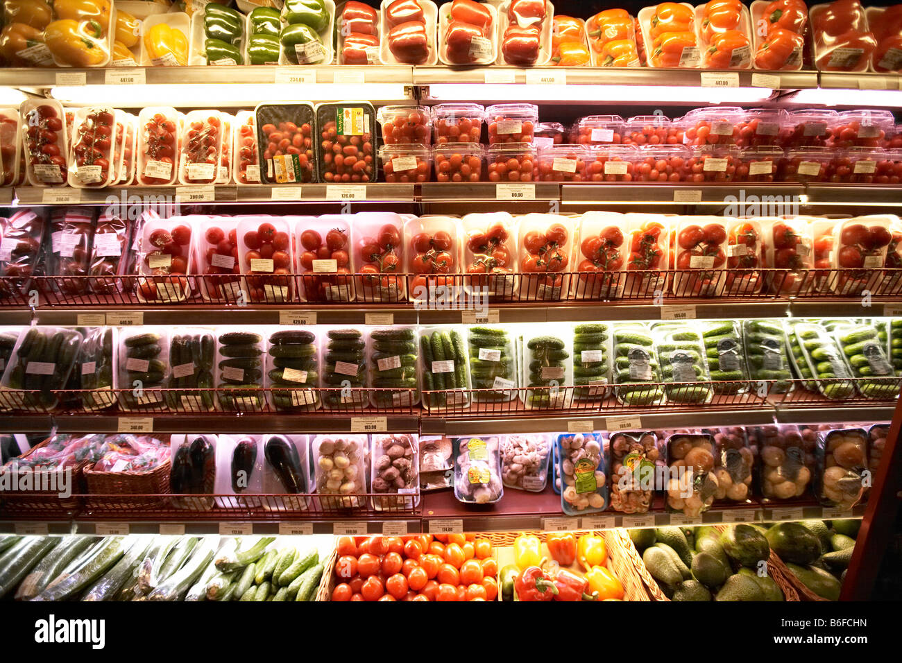 Interno della salumeria Jelissejew a Mosca, Russia Foto Stock