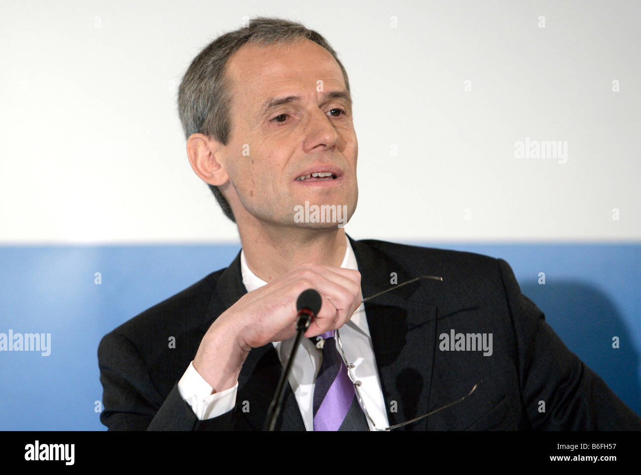 Michael Kemmer, presidente del Bayern LB, durante la conferenza stampa sul bilancio del 3 aprile 2008 in Muni Foto Stock