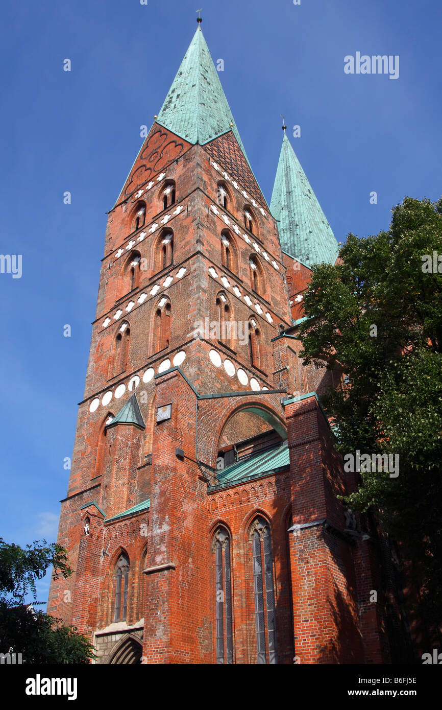 Twin Towers di St. Marien chiesa nel centro storico di Lubecca cityof, Sito Patrimonio Mondiale dell'UNESCO, Schleswig-Holstein, Germania, e Foto Stock