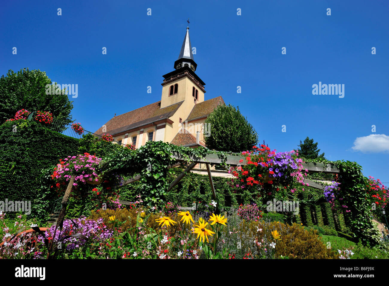 Eglise Catholique Paroisse Sainte Trinité o chiesa della Santissima Trinità, in Lauterbourg, Alsazia, Francia, Europa Foto Stock