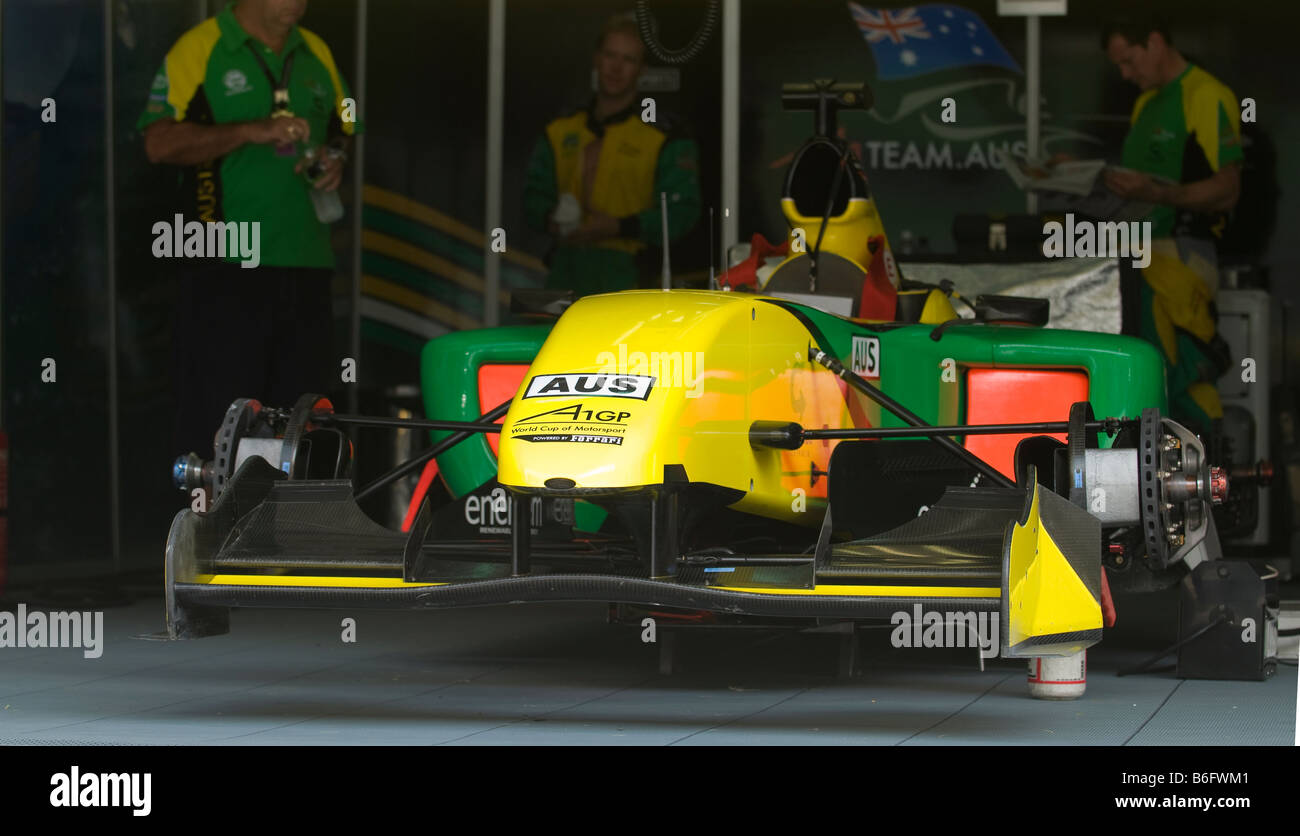 A1 Team Australia pit equipaggi prendere una pausa a A1GP Coppa del mondo del Motorsport della Malesia a Sepang Foto Stock