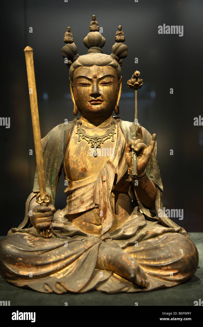 Giappone Tokyo Ueno Museo Nazionale statua del Buddha Foto Stock