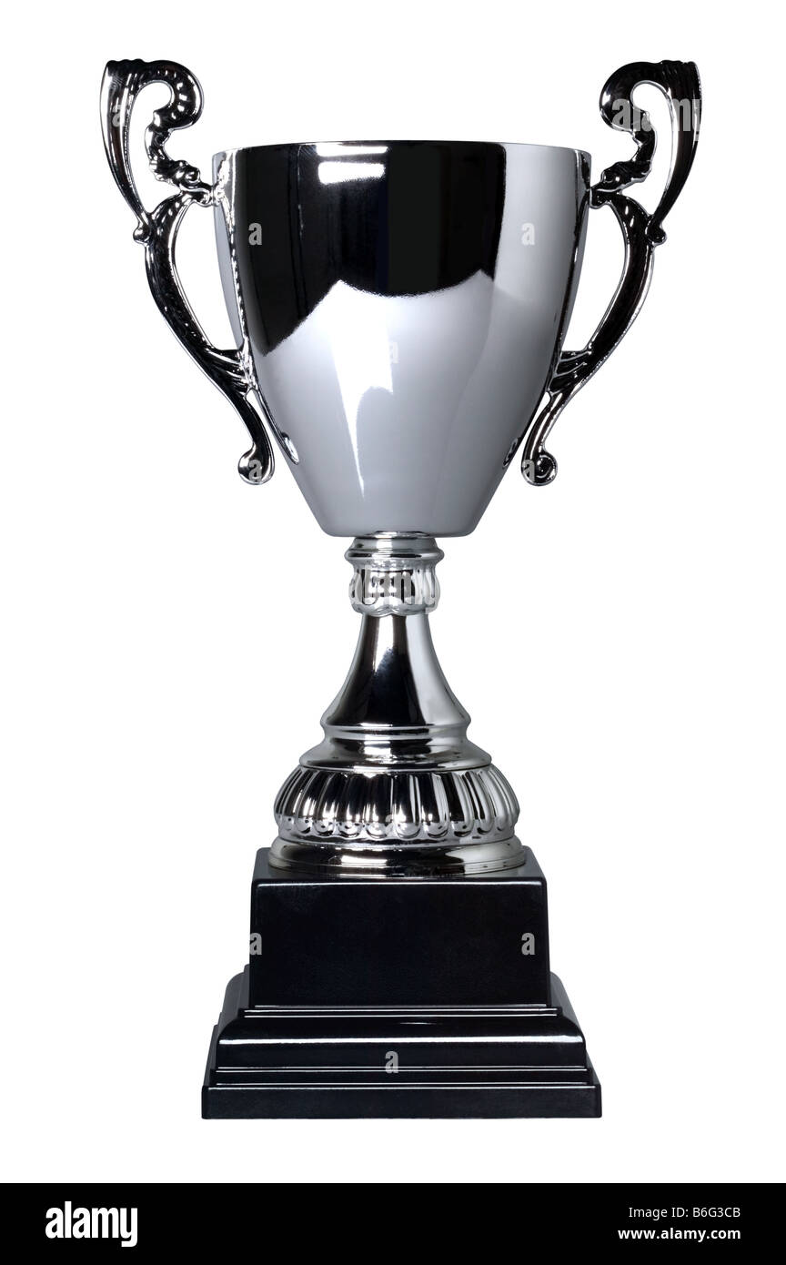 Il trofeo Silver Cup su supporto isolato su uno sfondo bianco con percorso di clipping riflessione semplice Foto Stock