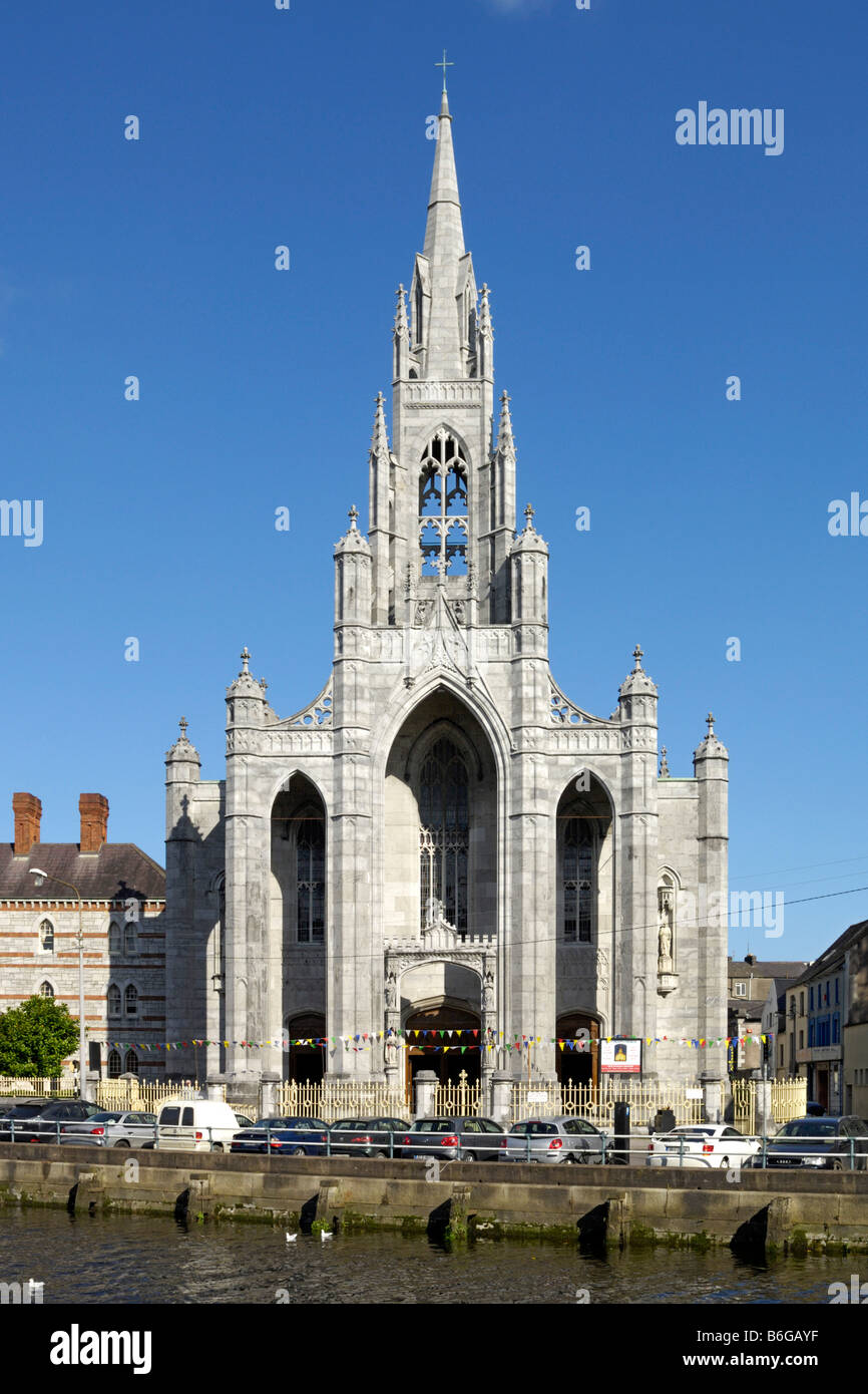 Chiesa della Santissima Trinità fiume Lee Cork City Foto Stock