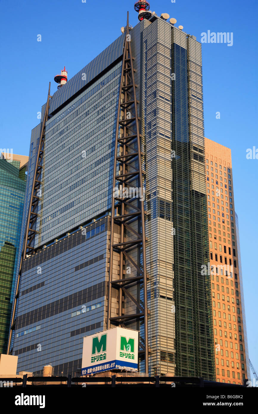 Giappone Tokyo area di Shiodome nuovo highrise sviluppo urbano Foto Stock