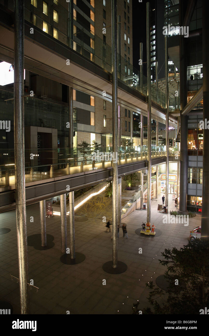 Giappone Tokyo area di Shiodome nuovo highrise sviluppo urbano Foto Stock