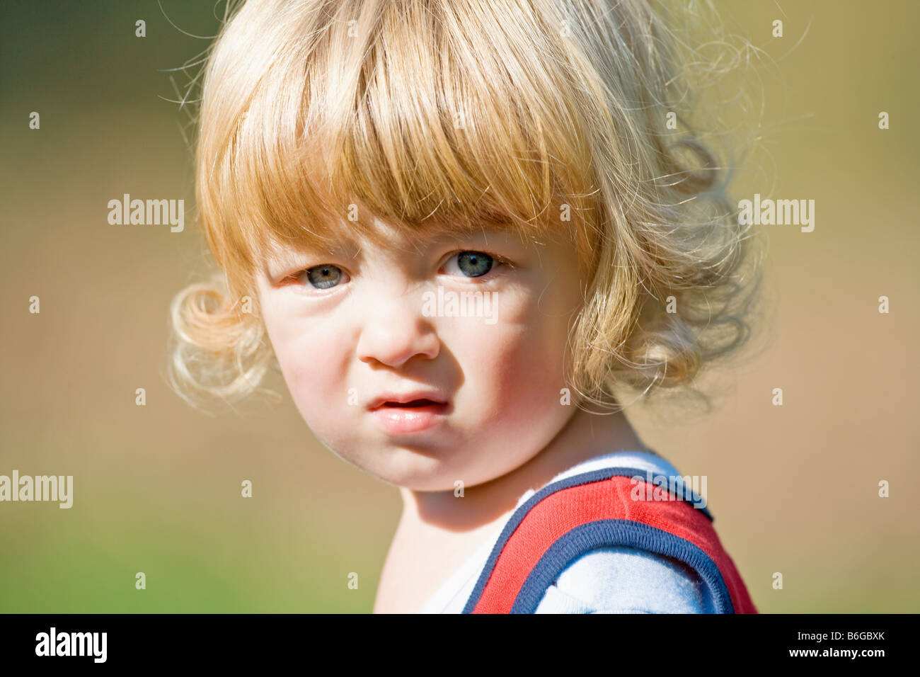 RAGAZZO ETÀ 2 ANNI Foto Stock