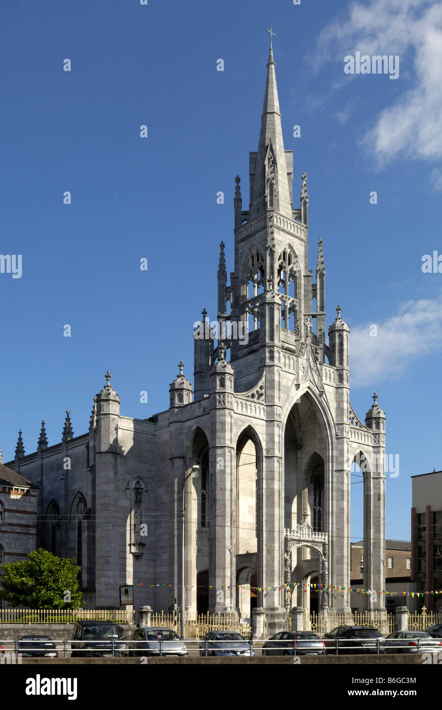 Chiesa della Santissima Trinità fiume Lee Cork City Foto Stock