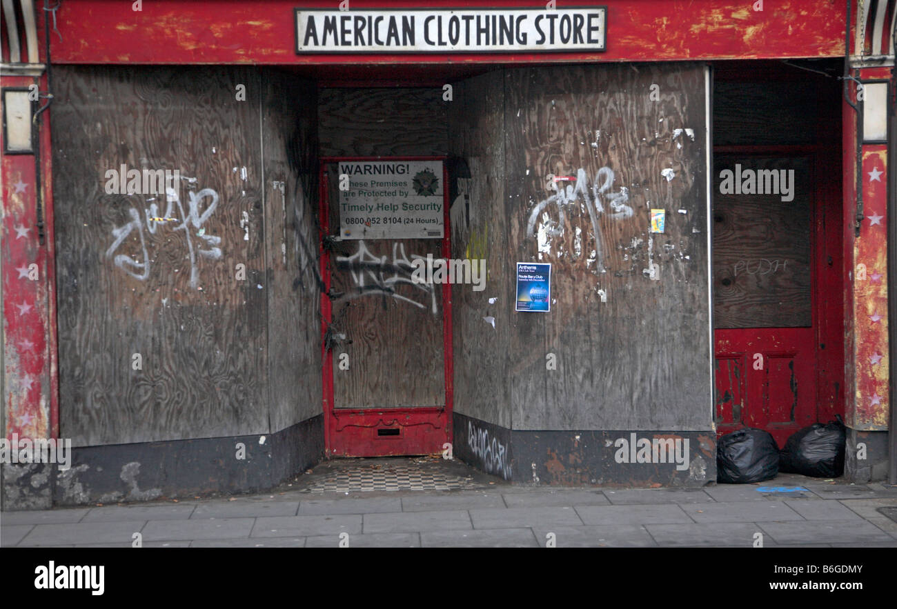 American Negozio di abbigliamento derelitti intavolato shop Ipswich Suffolk in Inghilterra Foto Stock