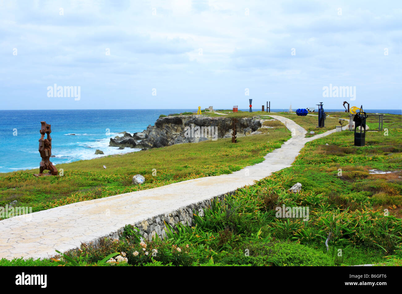 Un parco di sculture dotate di arte moderna da artisti messicani a Punta Sur su Isla Mujeres Foto Stock