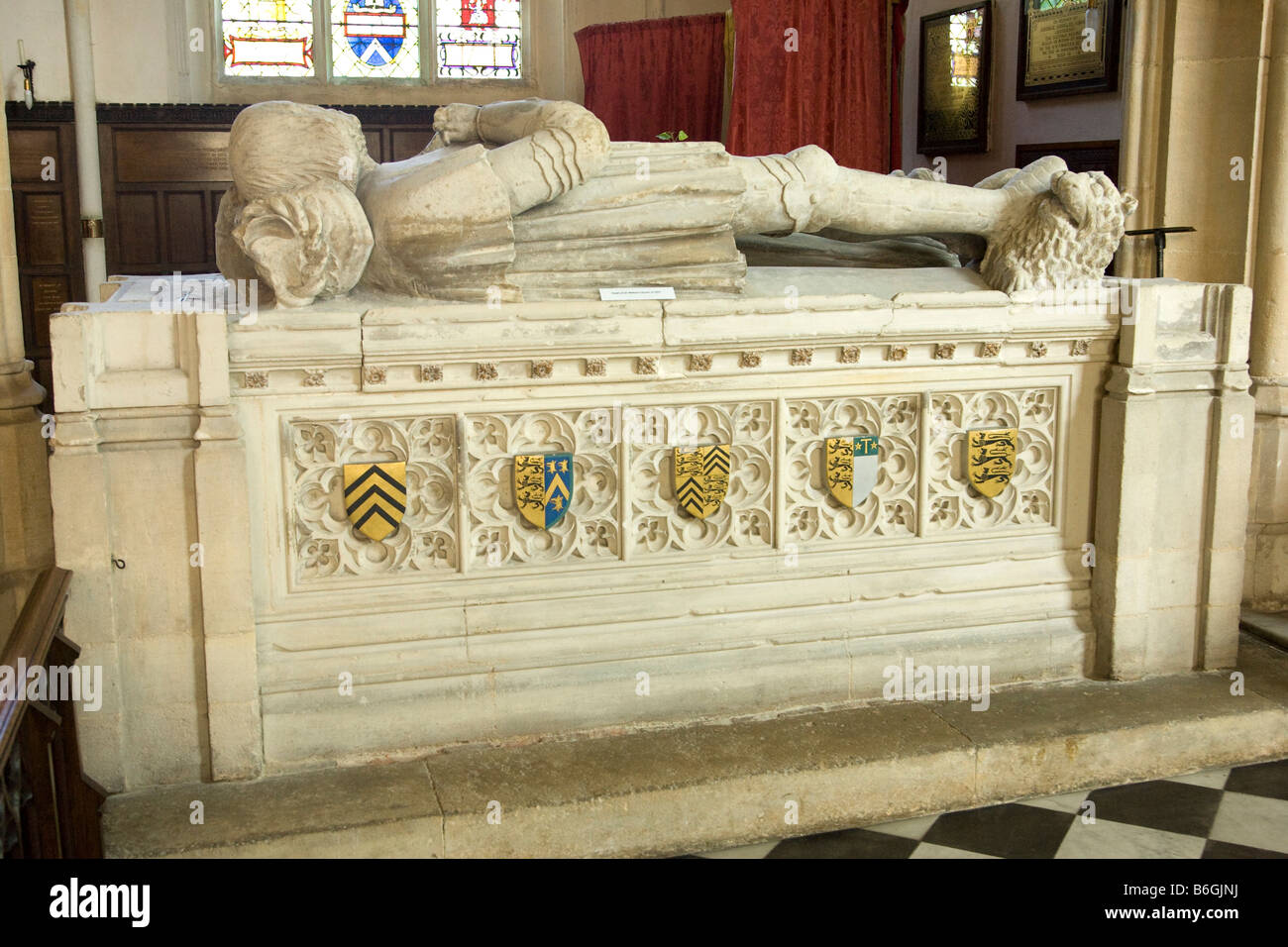 Tomba di Sir Wiliam Carewe all'interno di St Marys Chiesa a Bury St Edmunds, Suffolk, Regno Unito Foto Stock