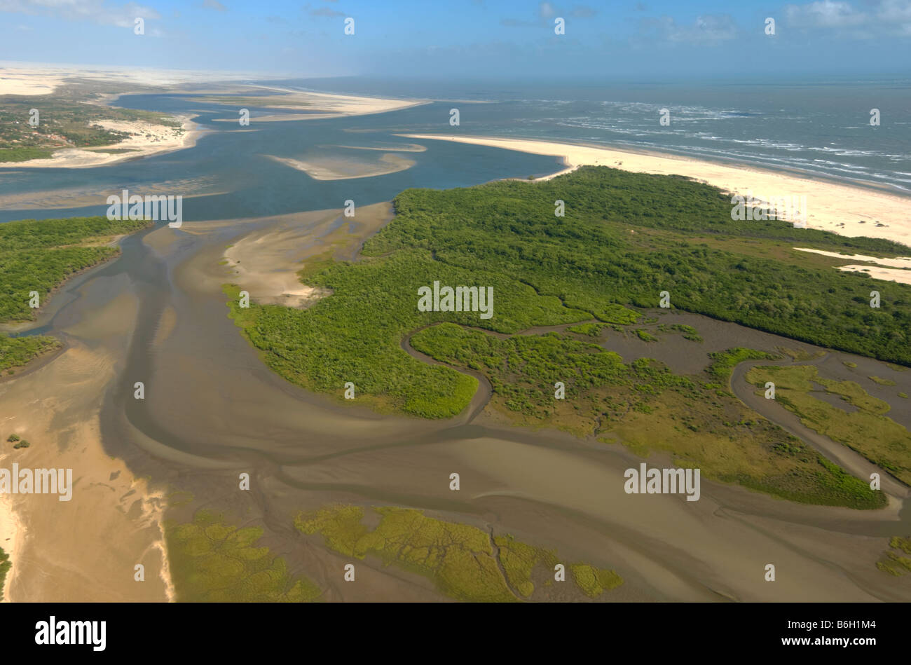 Vista aerea del Rio Preguicas foce, Maranhão, Brasile Foto Stock