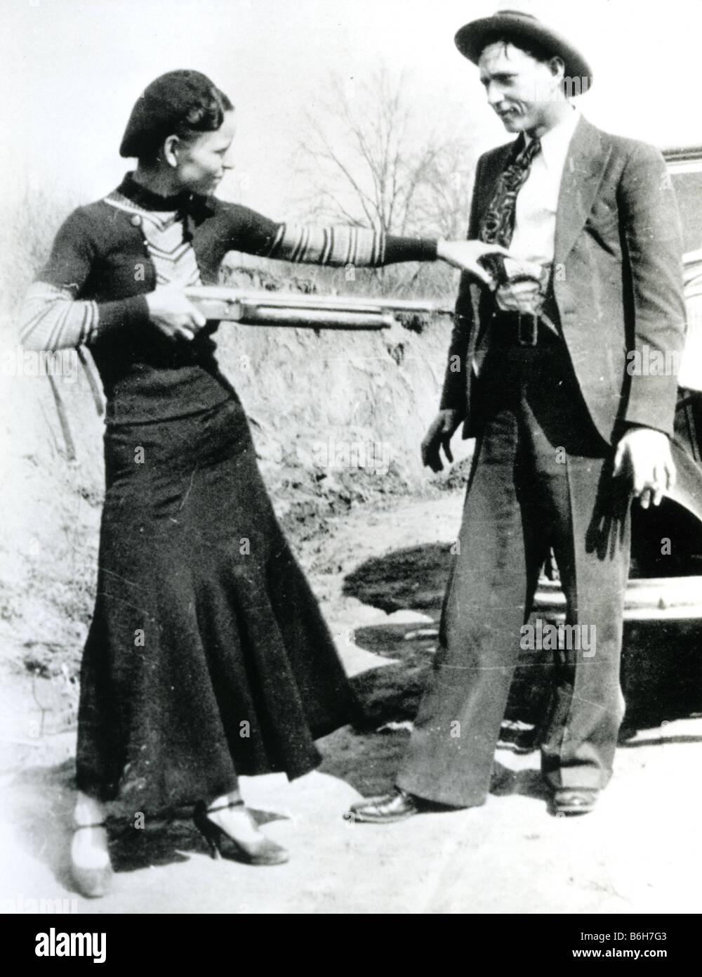 6 dimensioni! FUORILEGGE Bonnie Parker di Bonnie e Clyde GANG POSTER FOTO COLORATA