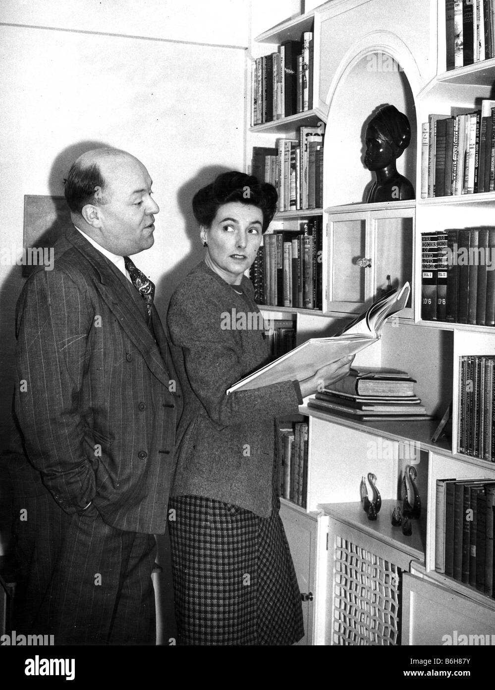 Casella di Sydney e la moglie Muriel British film produttori Foto Stock