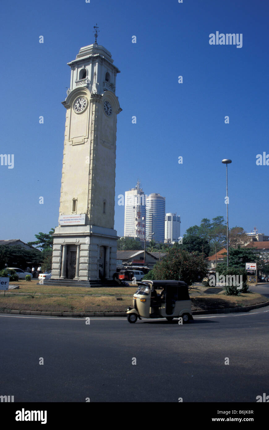 Asia, Sri Lanka, Colombo, Pettah distretto. Colonial clock tower Foto Stock