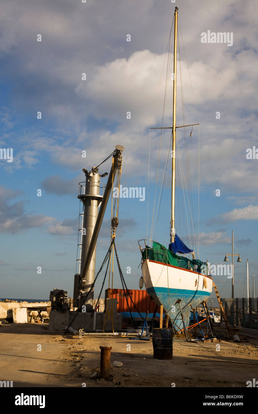 Israele Tel Aviv Jaffa imbarcazioni al bacino di carenaggio presso la Porta di Jaffa Foto Stock