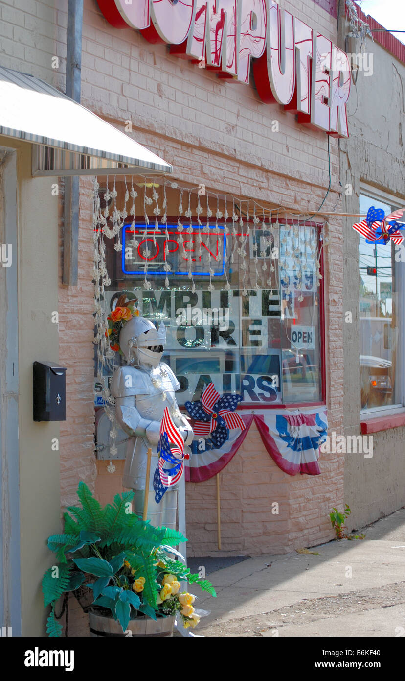 Piccolo negozio di computer Foto Stock