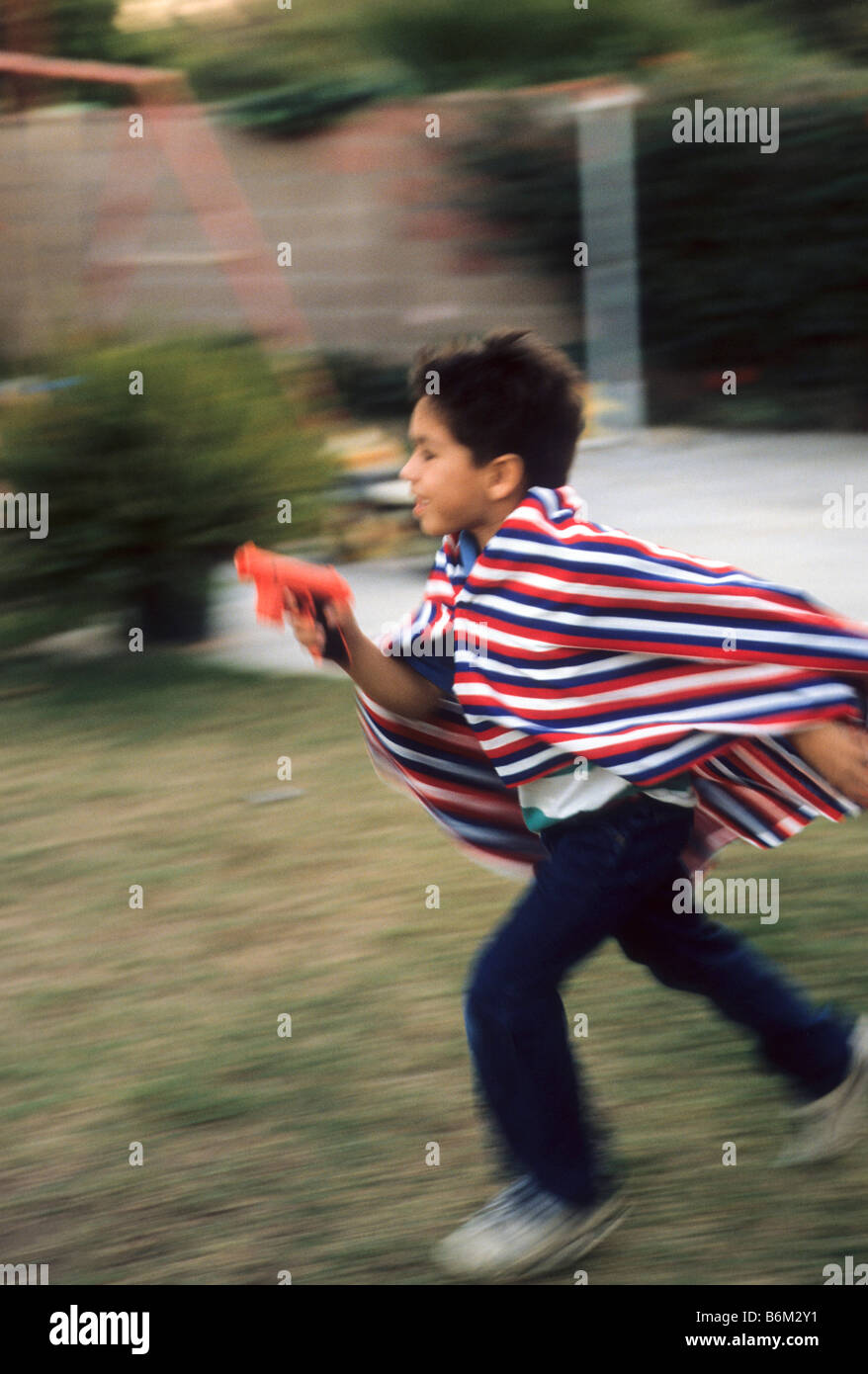 Pistola giocattolo immagini e fotografie stock ad alta risoluzione - Alamy