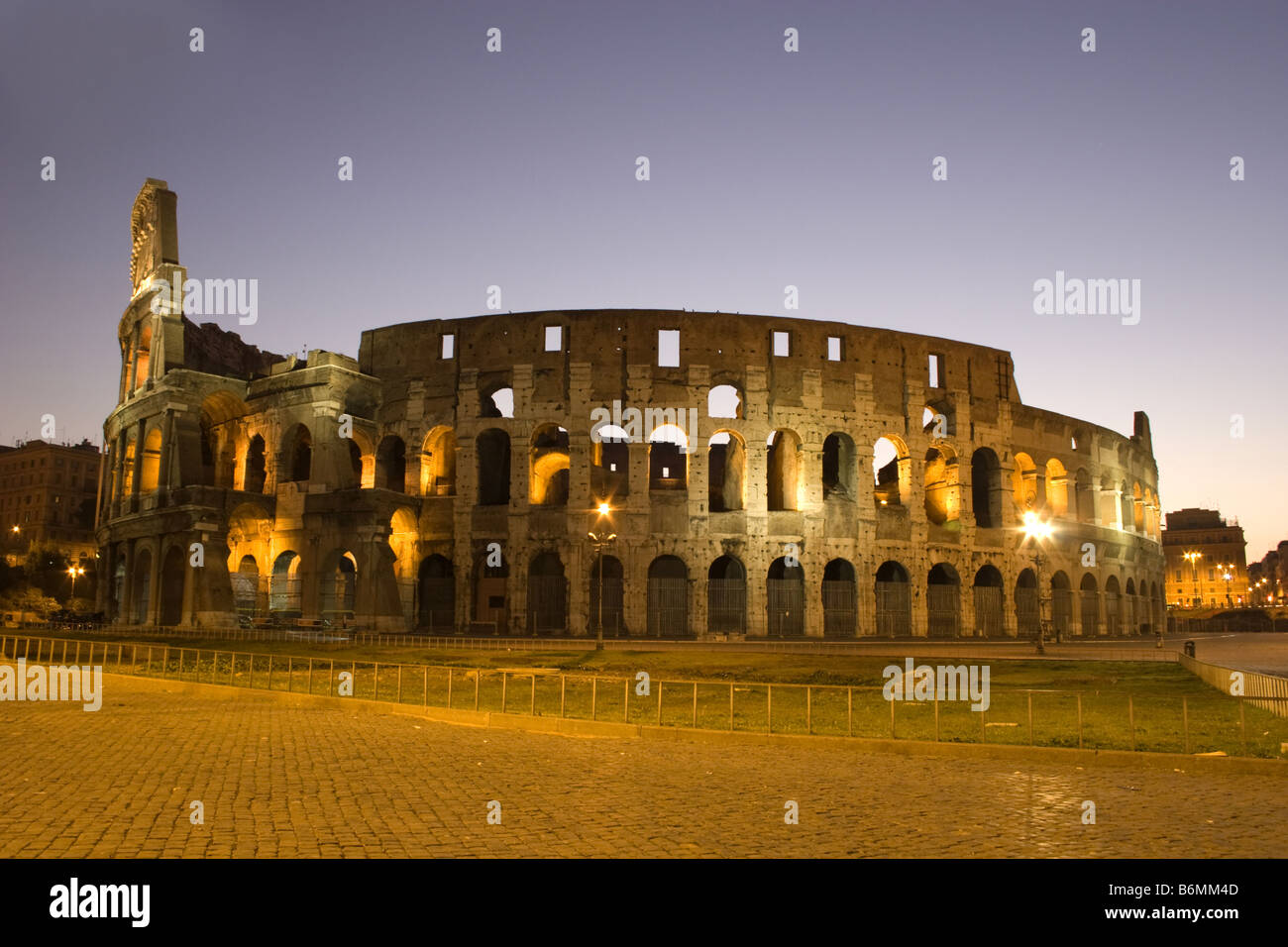 Roma - Colosseo di notte Foto Stock