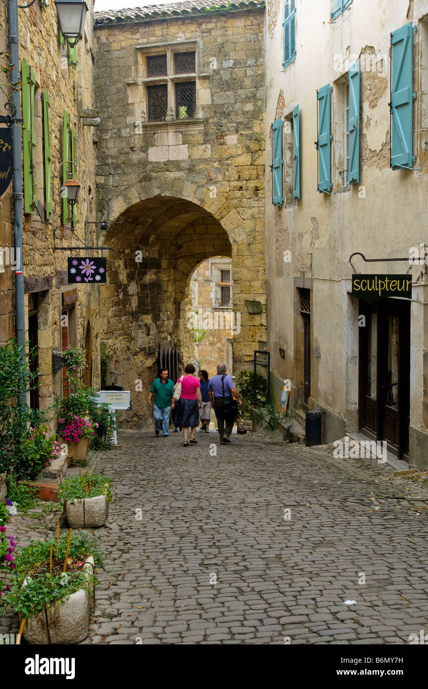 La portcullis ingresso alla città antica di Cordes-sur-Ciel, Midi-Pirenei, Francia Foto Stock