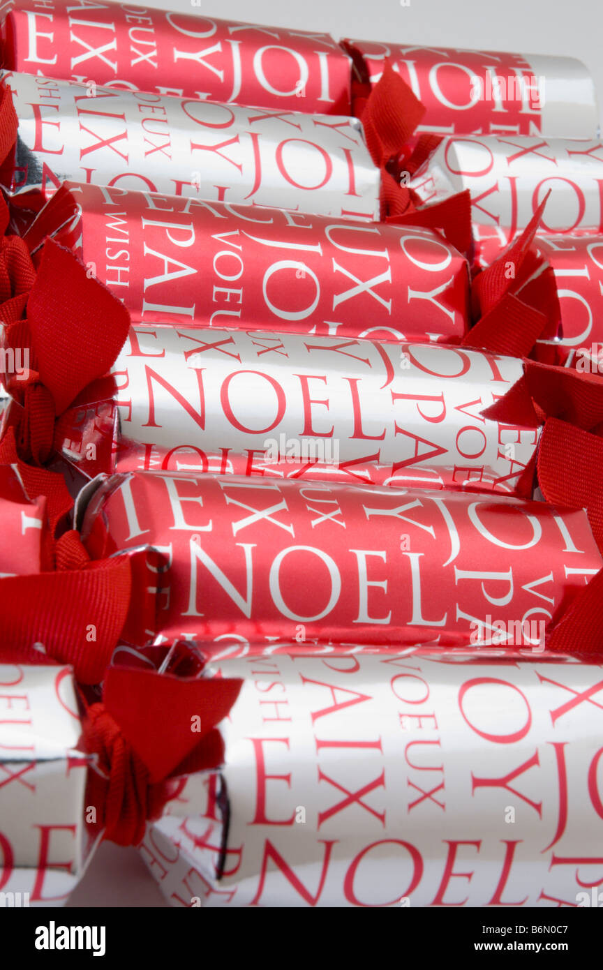 Rosso e argento cracker di Natale Foto Stock