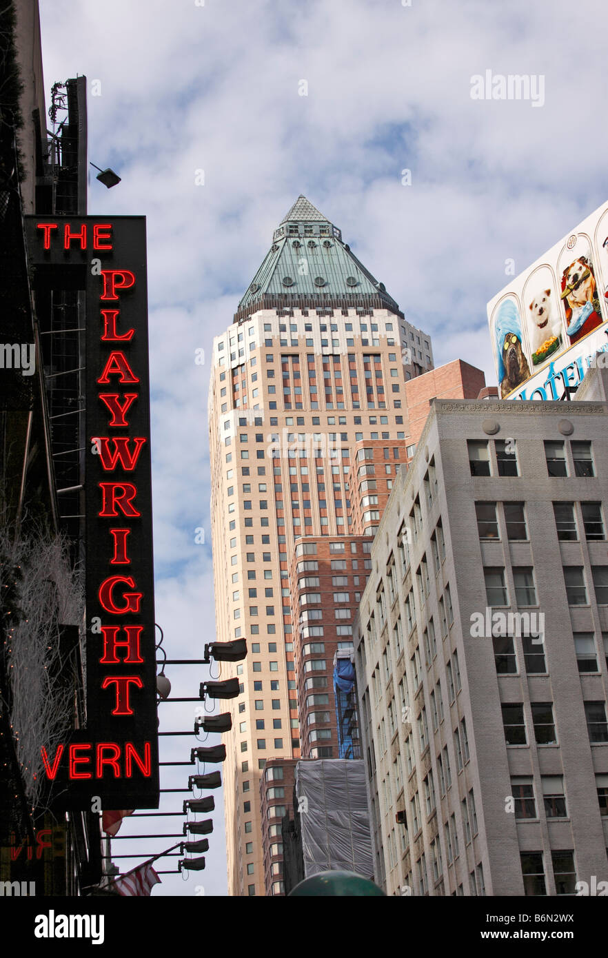 Il drammaturgo Tavern, Times Square Manhattan, New York City, Stati Uniti d'America Foto Stock