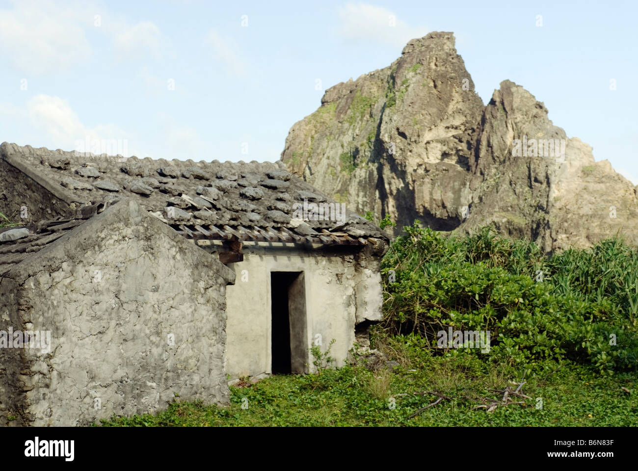 Taiwan, Isola Verde, Youzihhu, abbandonato casa aborigena Foto Stock
