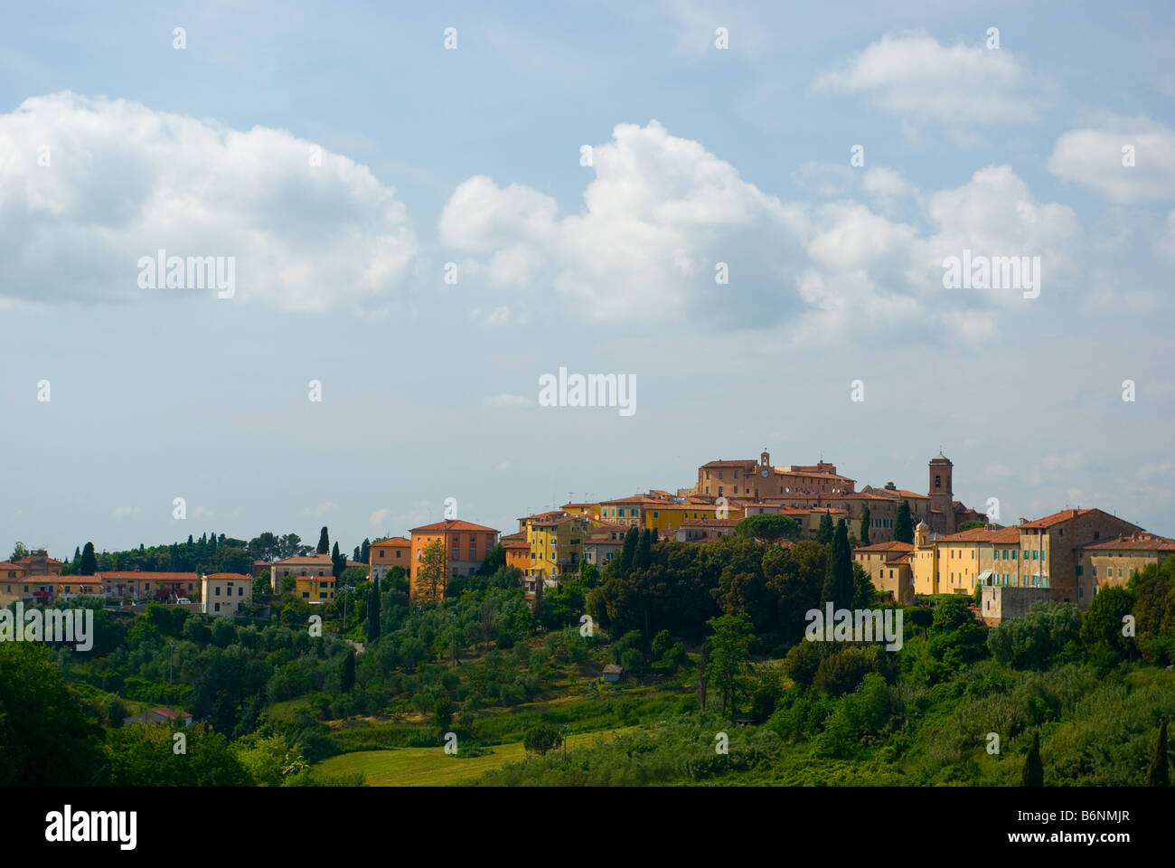 Vista sulla città di Lari, Toscana, Italia, Europa Foto Stock
