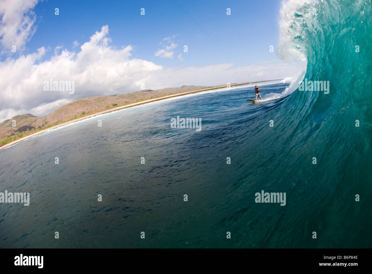 Il kitesurfing in Indonesia Foto Stock