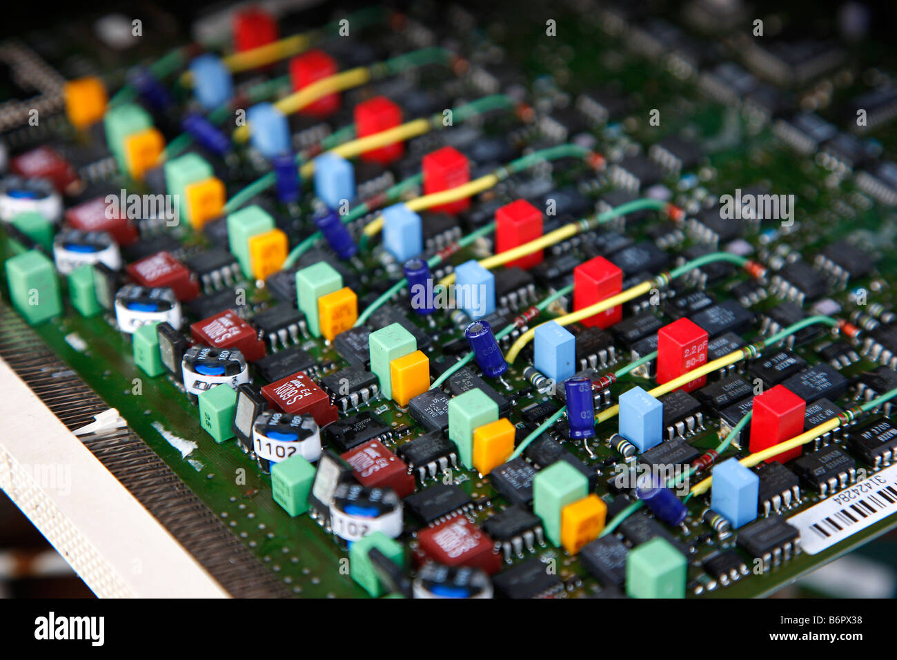 Rottami di elettronica, vecchi utilizzati parti di un computer per il riciclaggio Foto Stock