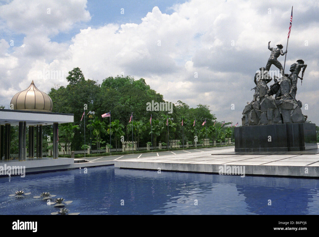 Tugu Negara (Tugu Kebangsaan, monumento nazionale), Kuala Lumpur Foto Stock