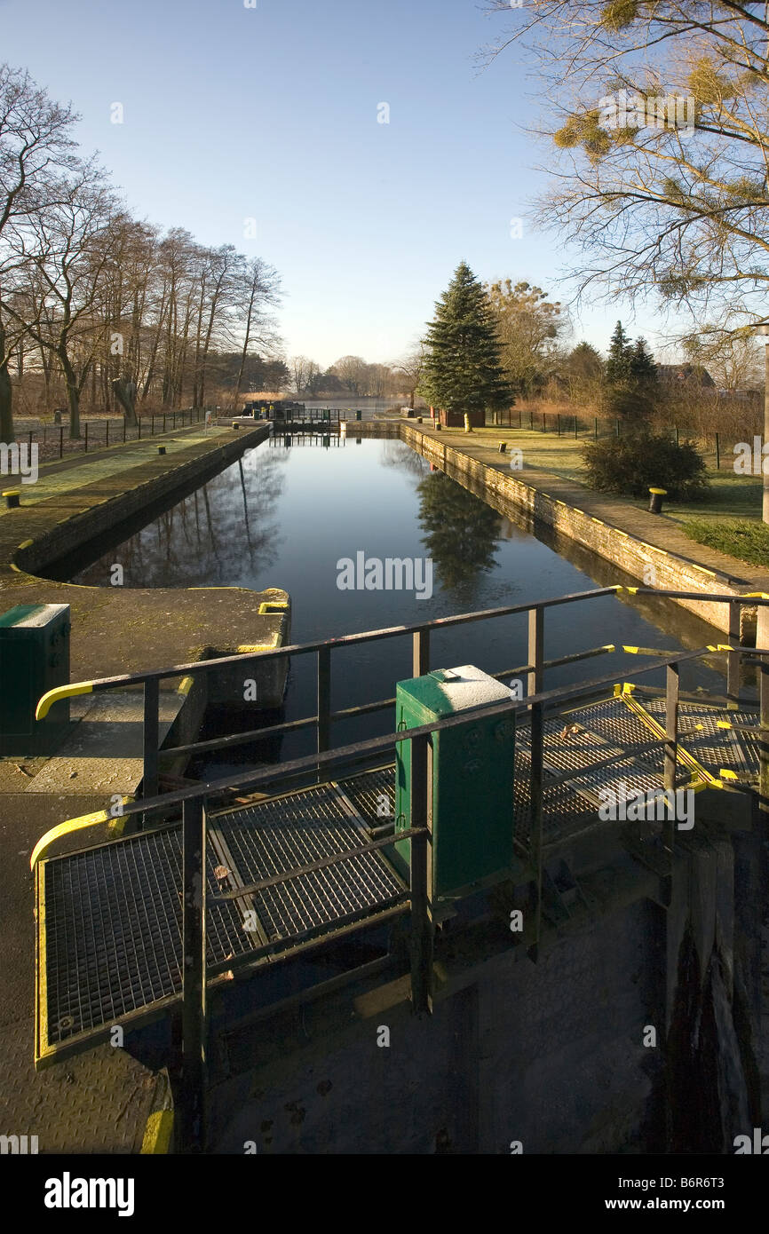 Finow Canal vicino a Marienwerder, Barnim, Brandeburgo, Germania - Schleuse Leesenbruck Foto Stock