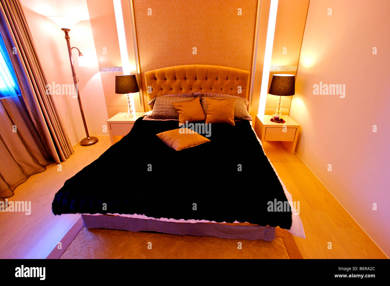 Camera da letto di stile moderno Foto Stock