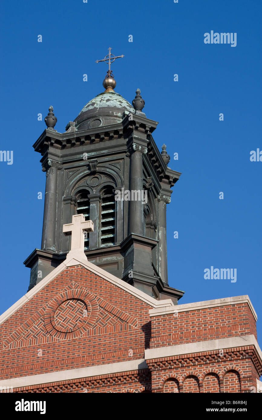 Il campanile della Parrocchia dell Immacolata Concezione, Cedar Rapids, Iowa, USA Foto Stock