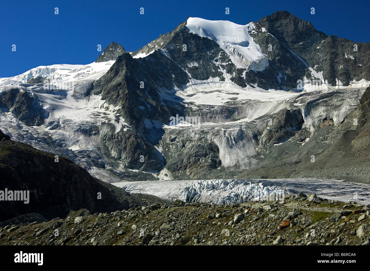 Il ghiacciaio di Moiry cirque e Mt Pointes de Mourti, Pennine, Svizzera Foto Stock