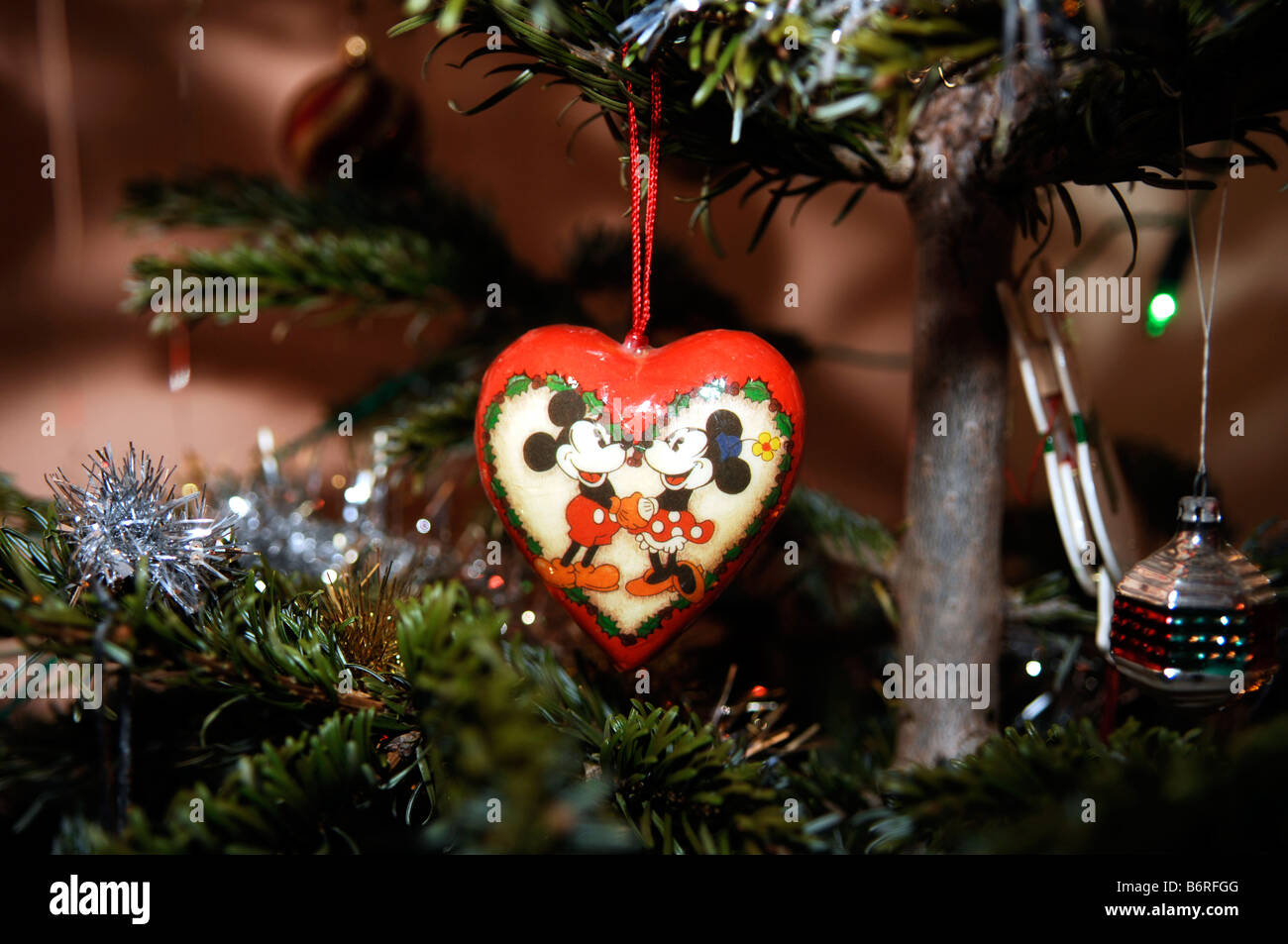 Immagini Natalizie Topolino E Minnie.Topolino E Minnie Mouse Decorazione Per Albero Di Natale Foto Stock Alamy