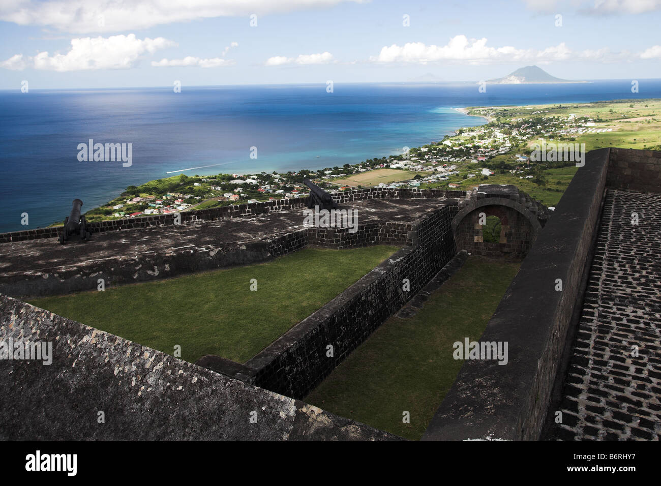 Vista di Brimstone Hill Fortress a St Kitts nei Caraibi, West Indies. Foto Stock