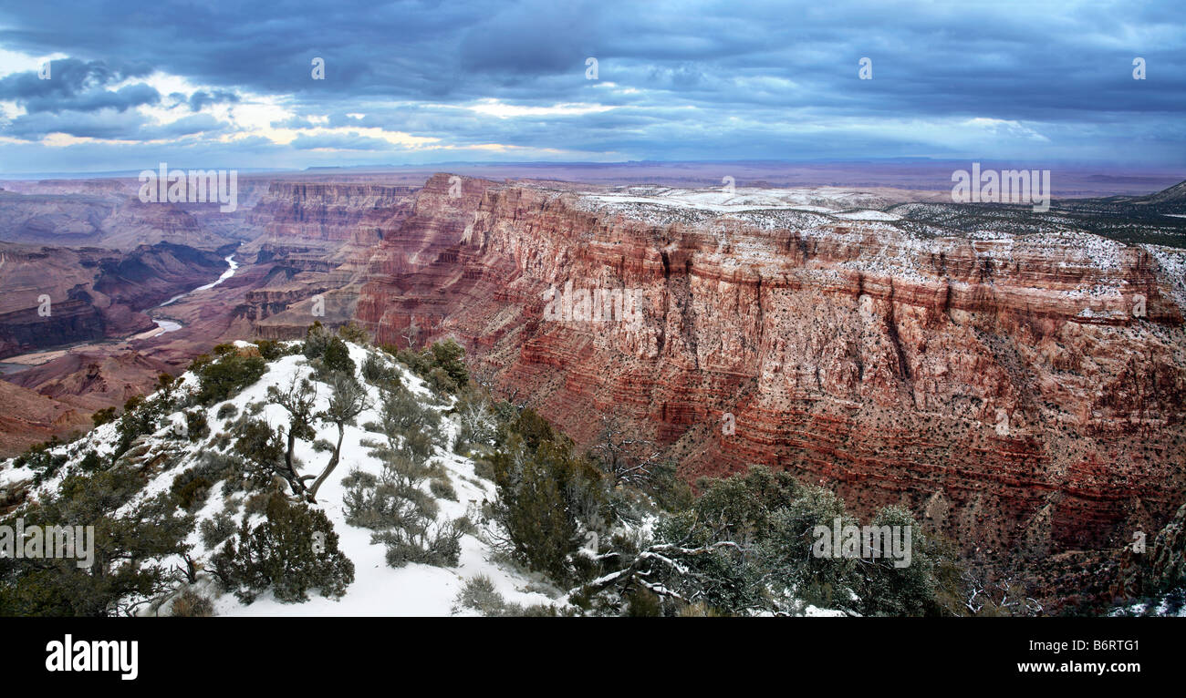 Est Vista del cerchione durante l'inverno, il Parco Nazionale del Grand Canyon, Arizona, Stati Uniti d'America Foto Stock
