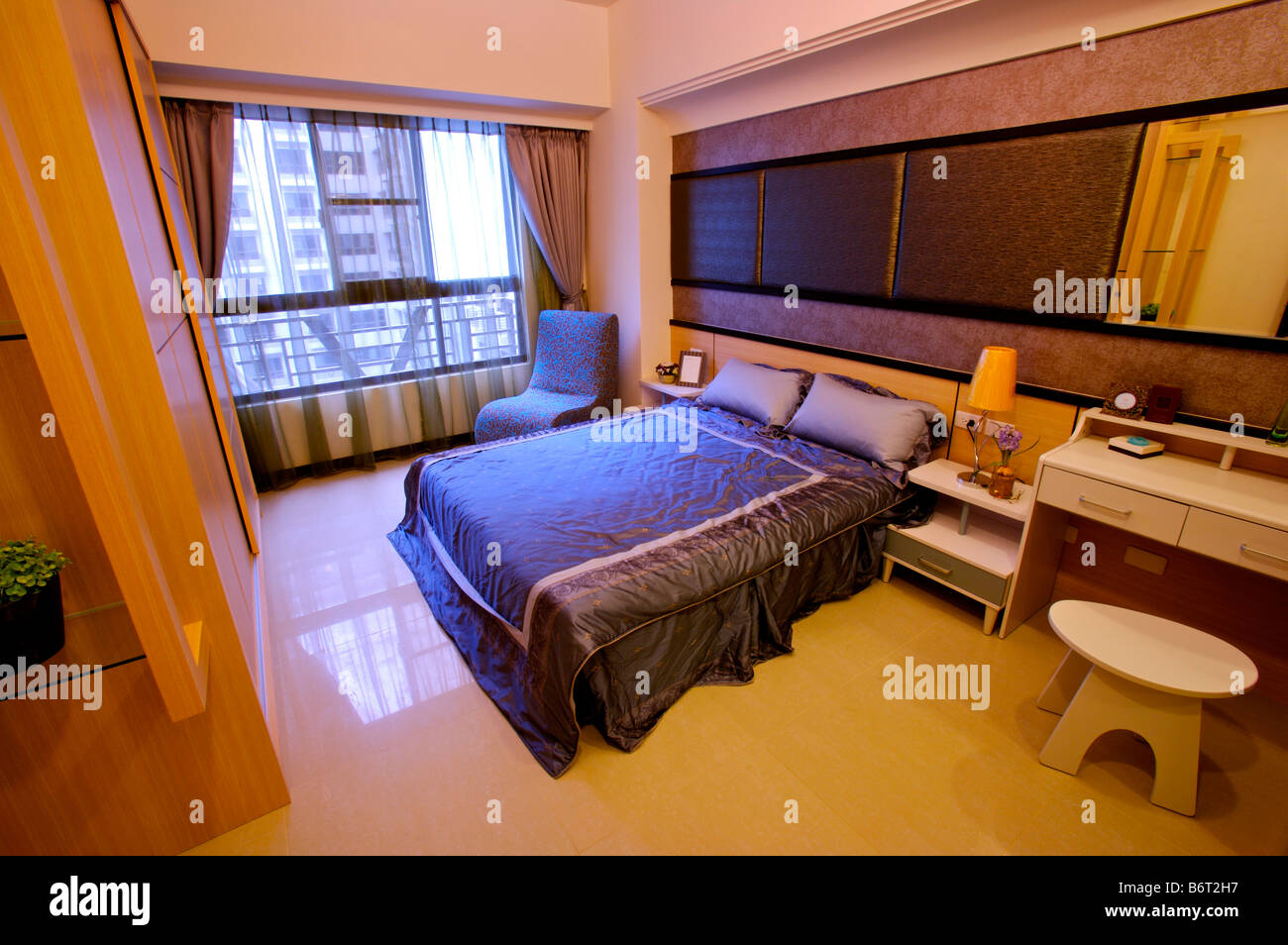 Camera da letto in stile moderno Foto Stock