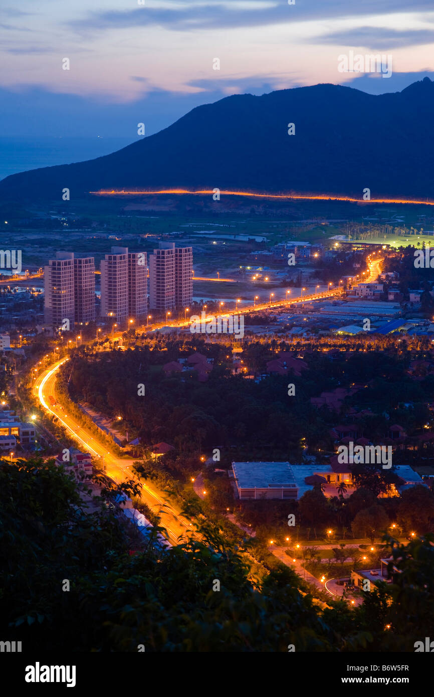Cina,Hainan,Sanya,scena urbana,ACCESA,Sky Foto Stock