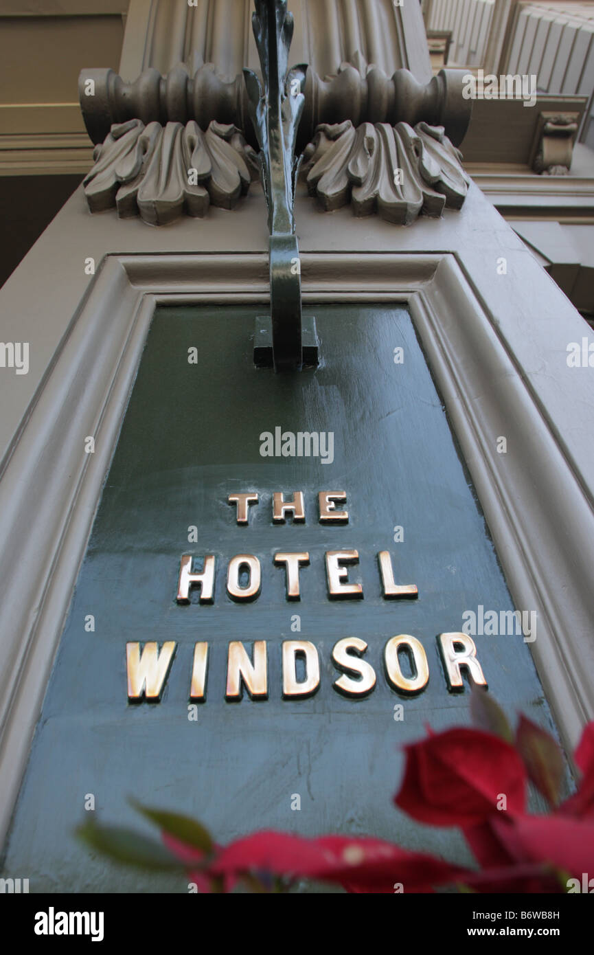 L'Hotel Windsor cartello fuori il lusso windsor hotel in Melbourne, Victoria, Australia. Foto Stock