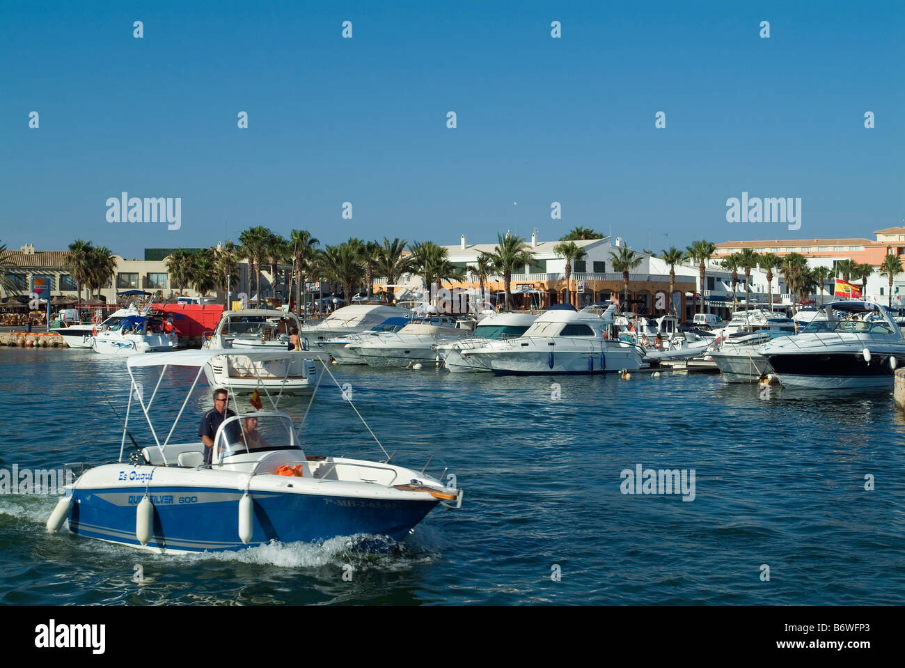 Marina di Cala'n Bosch, Menorca, Baleari, Spagna Foto Stock