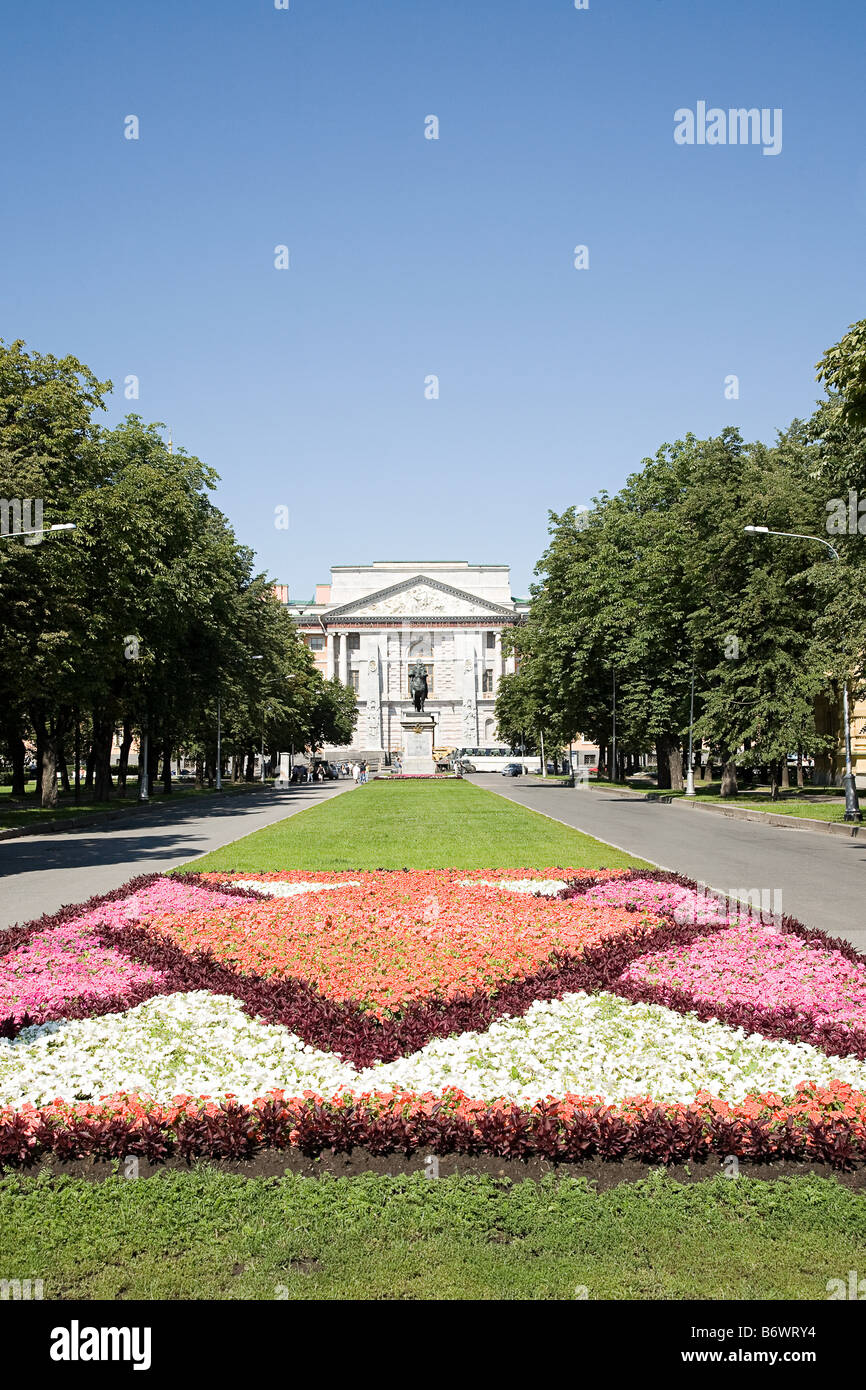 Fiori in un giardino di San Pietroburgo Foto Stock