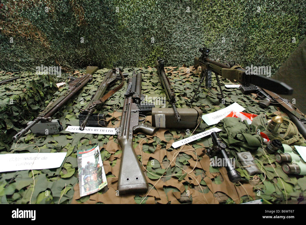Esercito portoghese HK G3 fucili di assalto sul display Foto Stock
