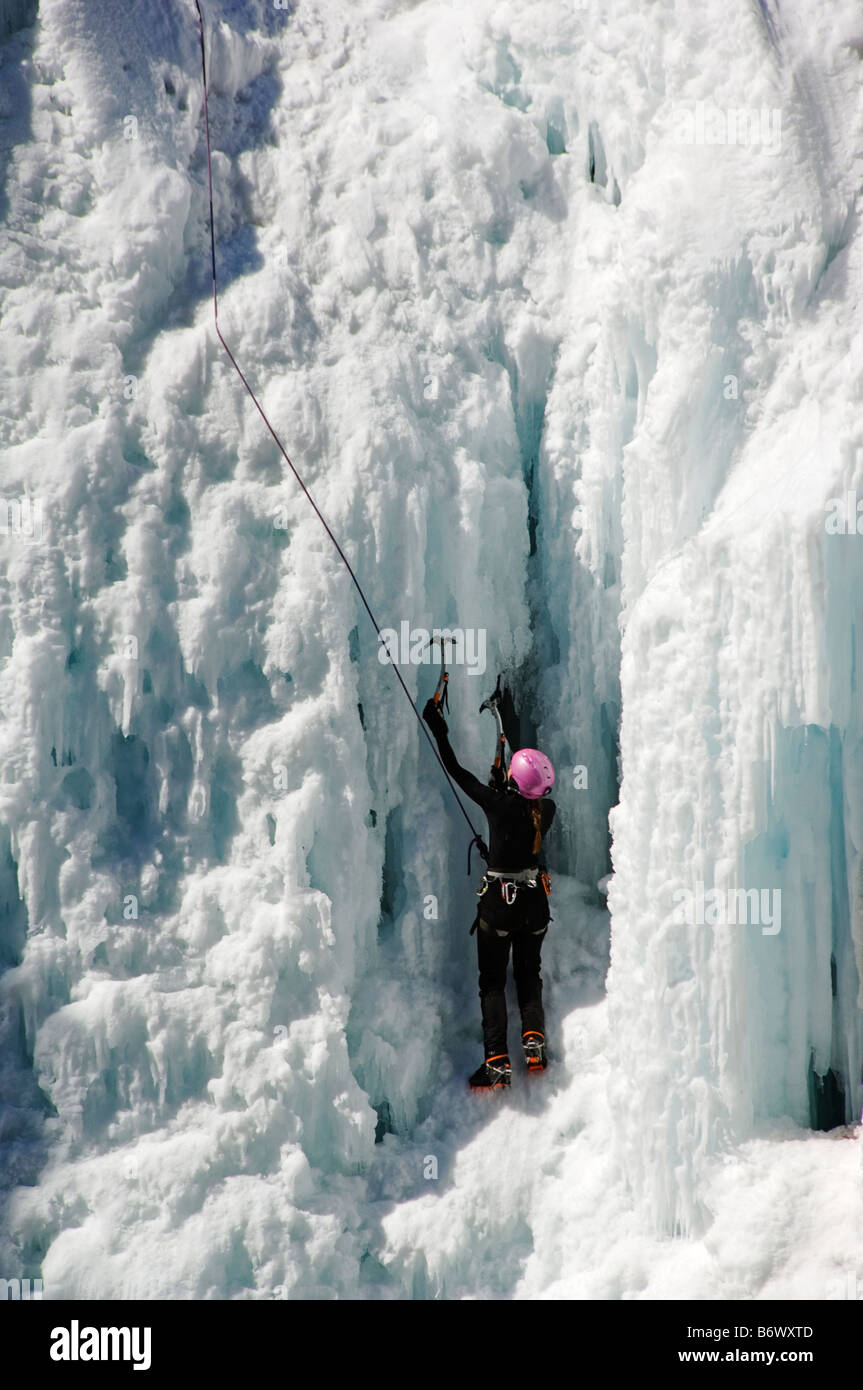 Stati Uniti d'America, Colorado, Ouray, Box canyon parco di ghiaccio, Arrampicata su cascate di ghiaccio, capitale degli Stati Uniti d'America Foto Stock