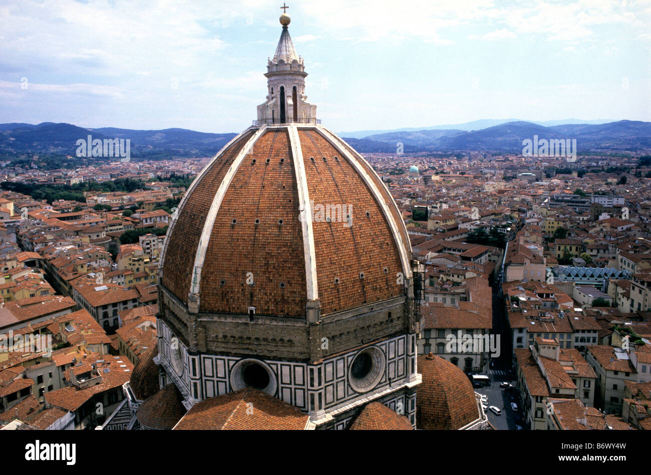 La cupola del Duomo in Piazza del Duomo di Firenze Foto Stock